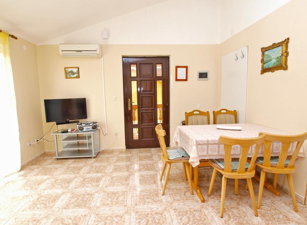 Apartments Durda 1390 Stinjan Exterior photo